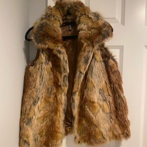 AQUA Faux fur vest